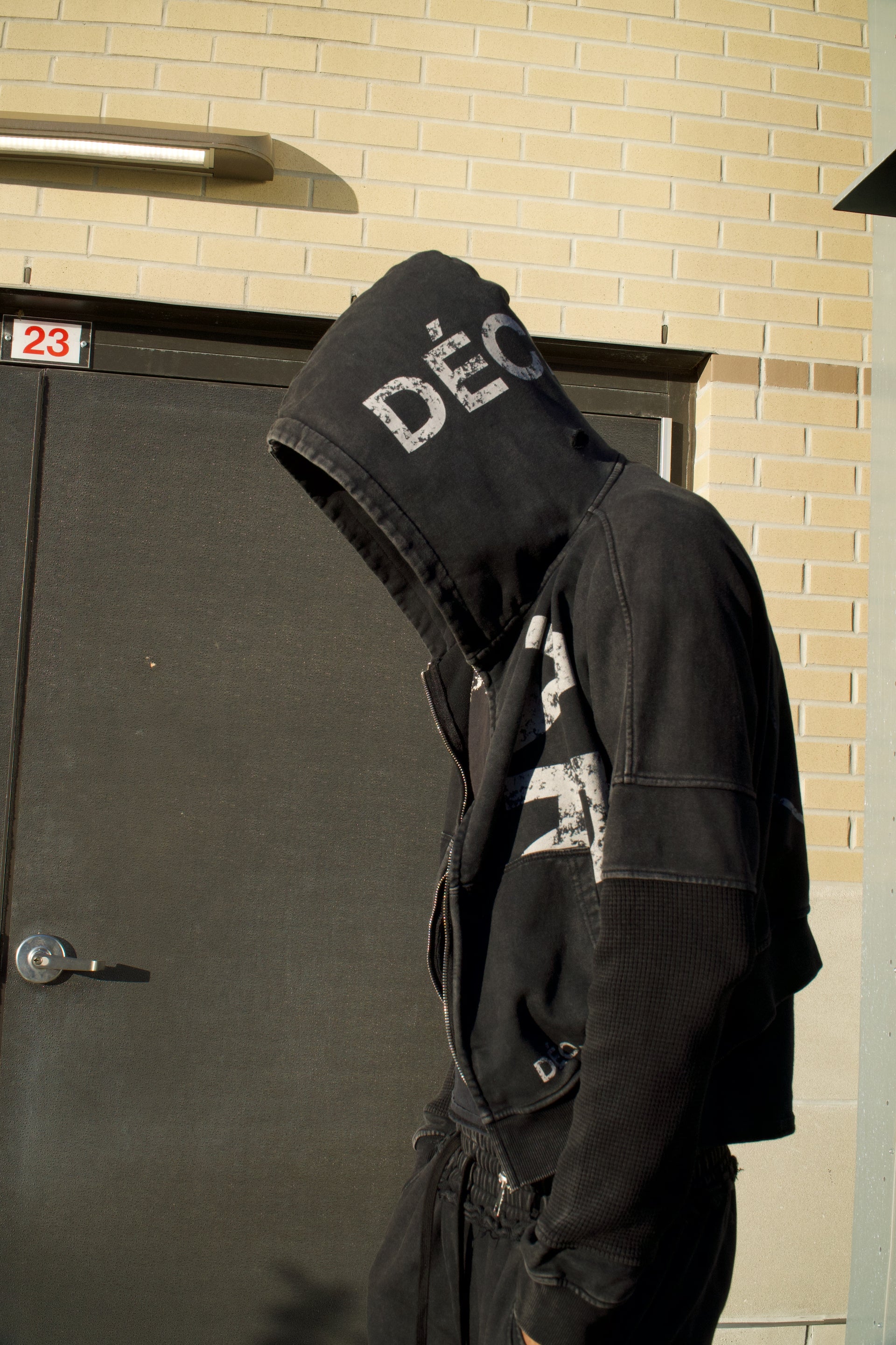 DÉCHIRÉS ARS ZIP UP