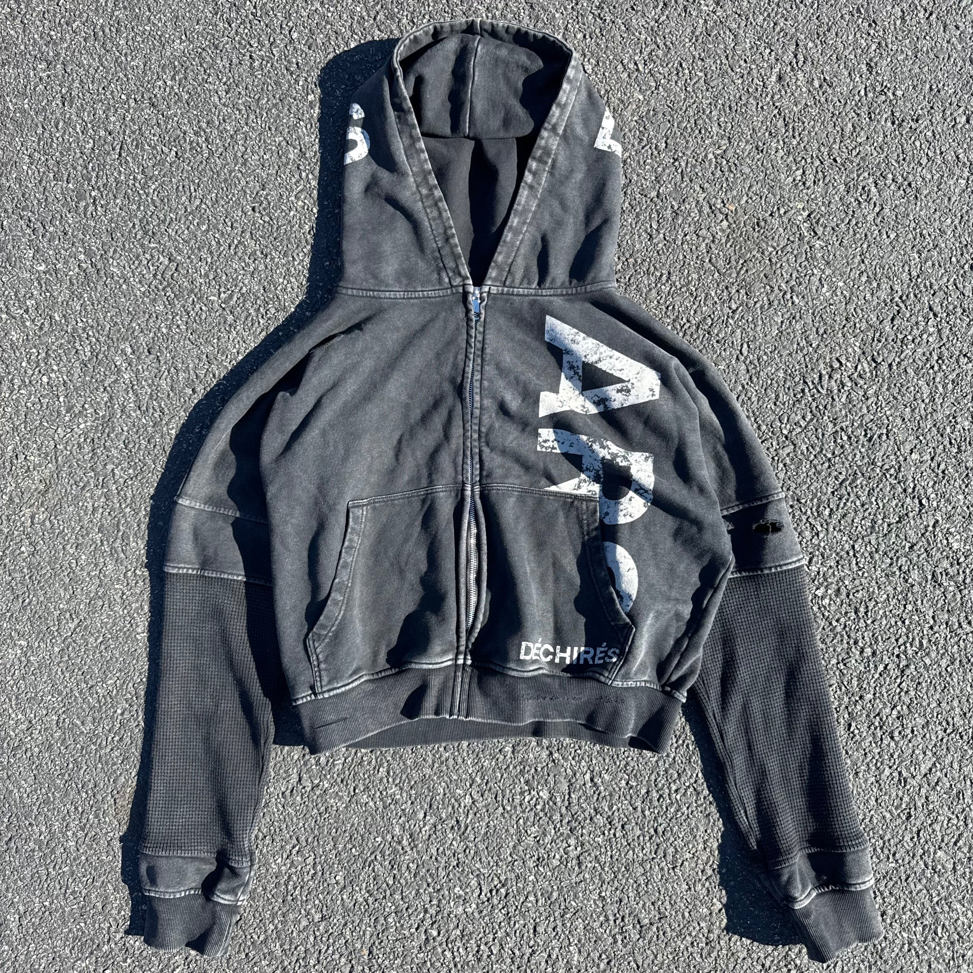 DÉCHIRÉS ARS ZIP UP